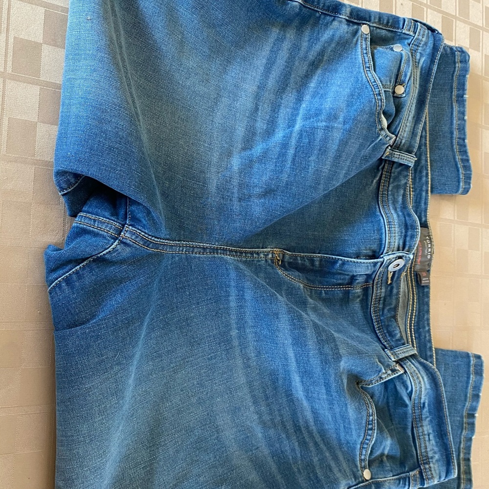 EUC Torrid Crop Jeans Womens Plus 20 medium Wash 42 X 23.5 Midfit Super Skinny - Picture 4 of 6